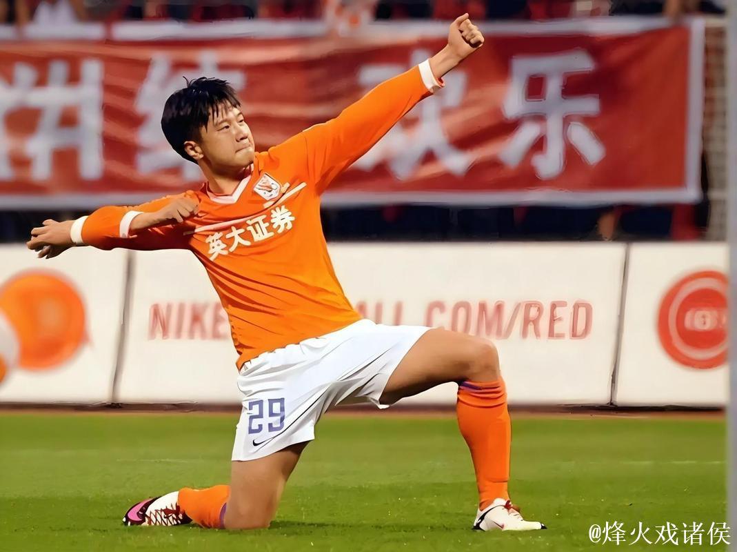 李金羽:构建充满活力和激情的年轻球队,精准引援契合团队需求 李金羽:构建充满活力和激情的年轻球队,精准引援契合团队需求