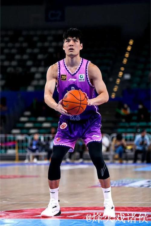 俱乐部杯-特莱斯24分北控胜江苏 陈国豪10分